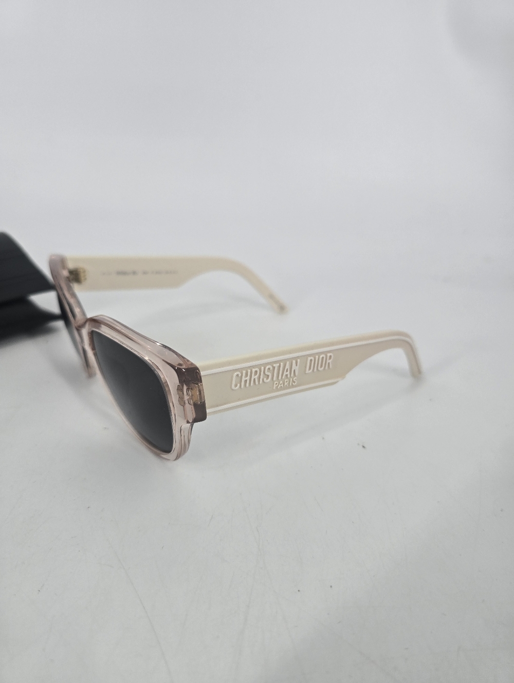 Dior Wildior BU Cat Eye Embossed Sunglasses in Pink with Case and Cloth